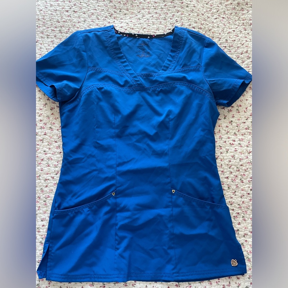 Heart soul scrub top